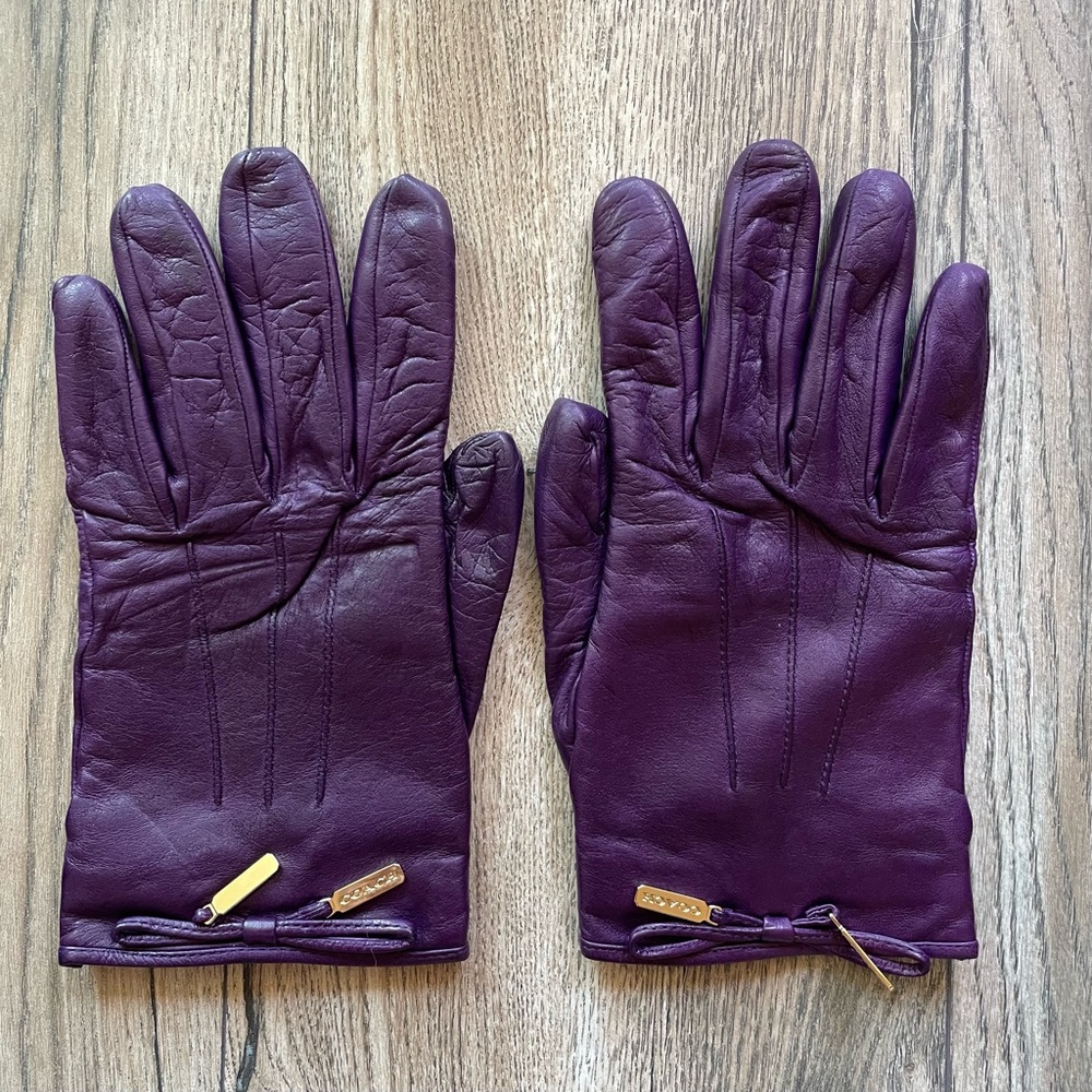 Purple coach leather gloves